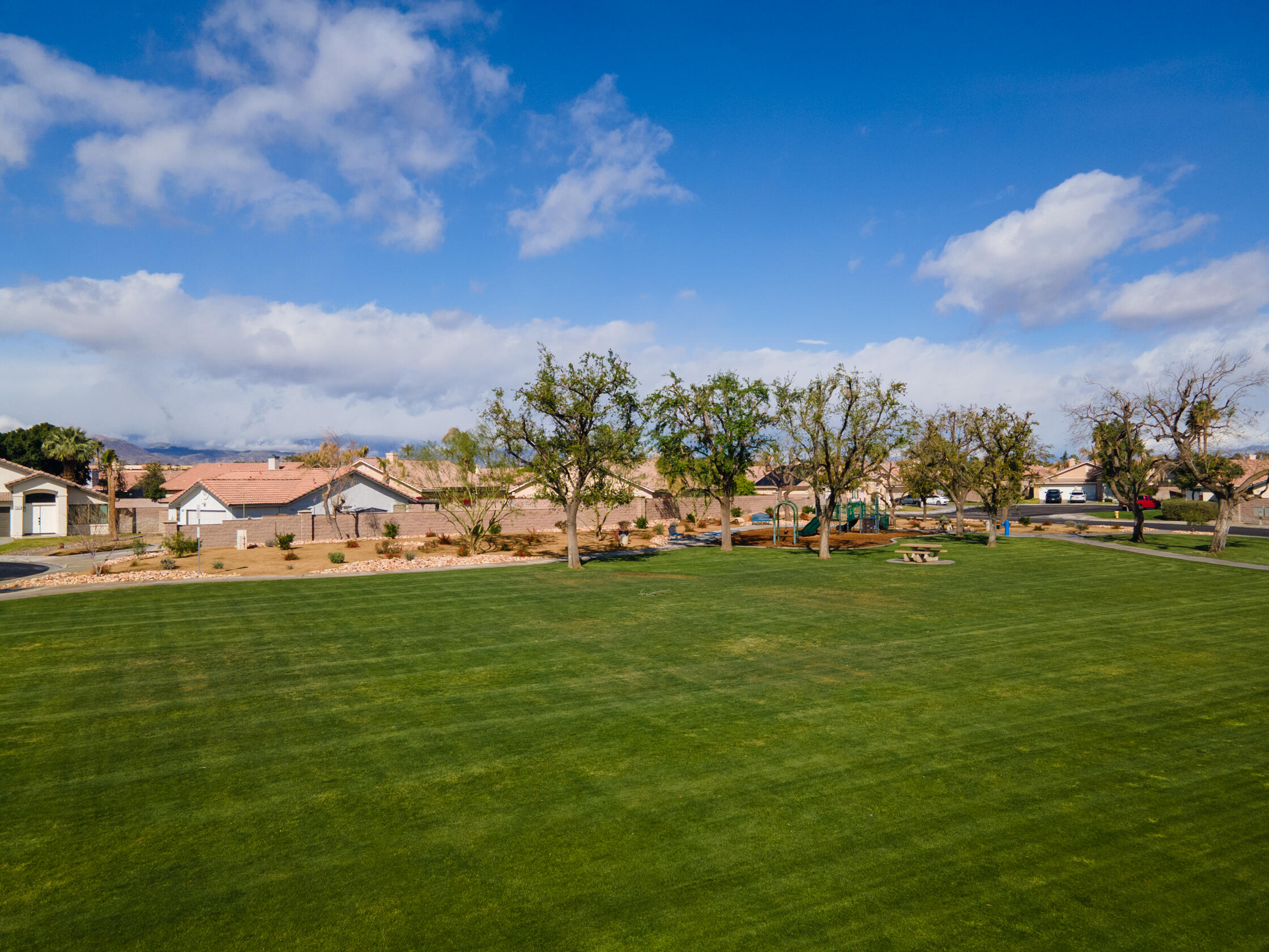 La Quinta, California 92253, United States, 3 Bedrooms Bedrooms, ,2 BathroomsBathrooms,Residential,Active,89876