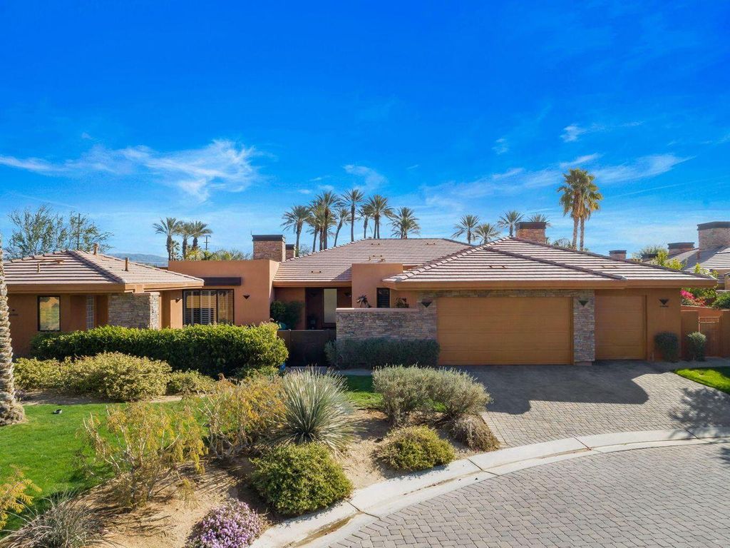 Photo of 50020 Via Puente, La Quinta, CA 92253 (MLS # 219133054)