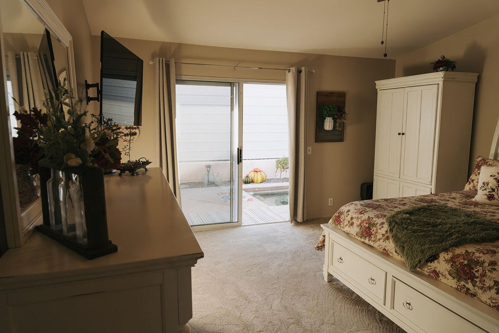 Photo of 54205 Avenida Alvarado, La Quinta, CA 92253 (MLS # 219138982)