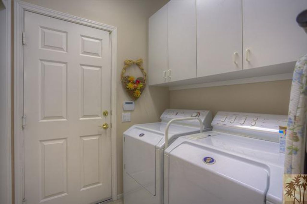 listing image 10993455430308532681