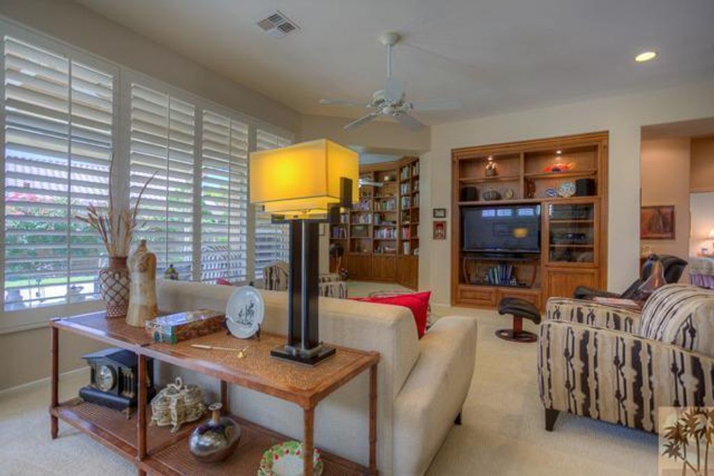 listing image 10990345990769557672