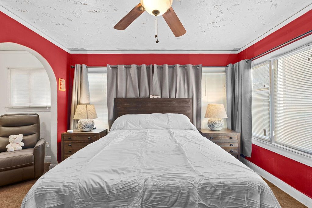 listing image 10999947479497061296