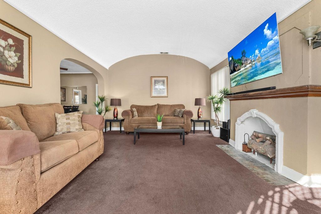 listing image 10991637784200677196