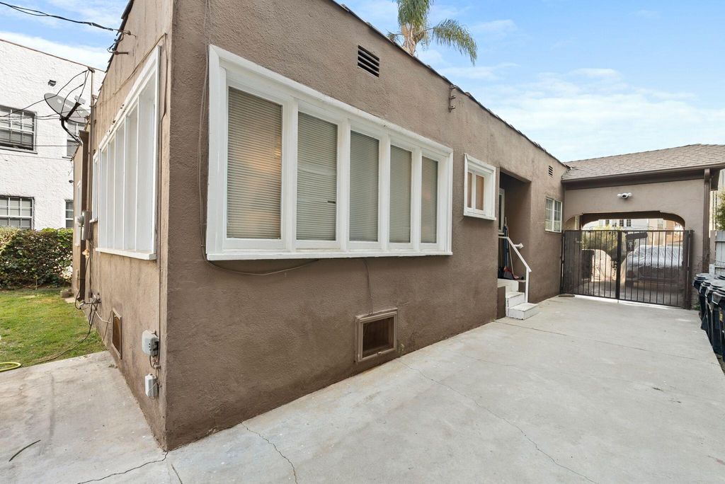 listing image 10996900740008733264