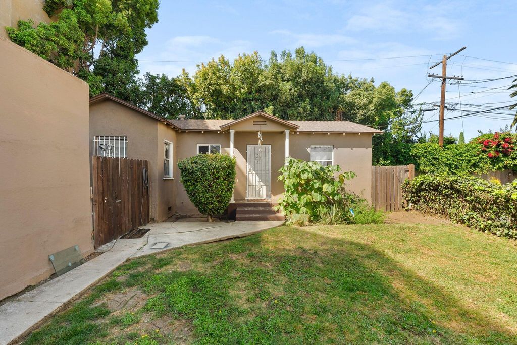 listing image 10994844280512639400
