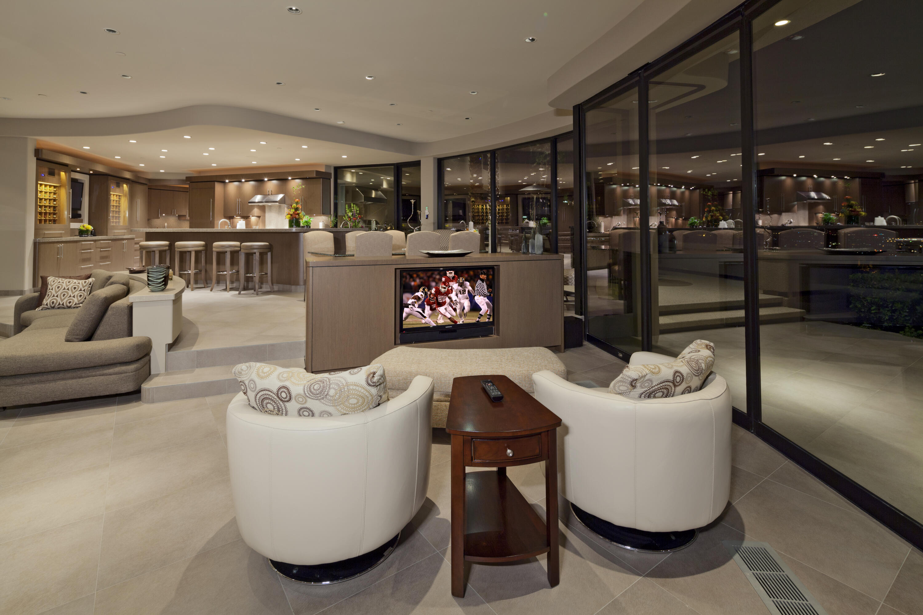 Palm Springs, California 92264, United States, 5 Bedrooms Bedrooms, ,8 BathroomsBathrooms,Residential,Active,37201