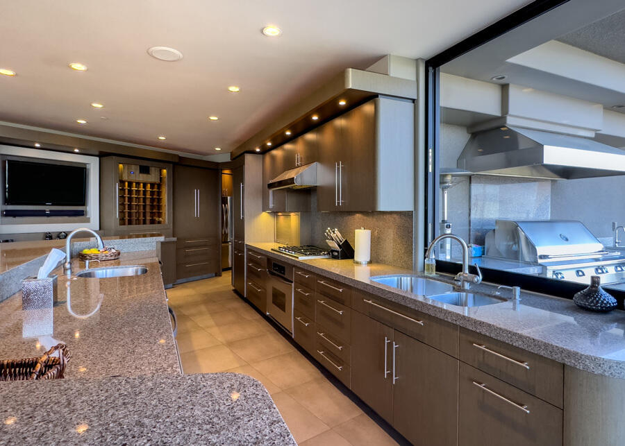 Palm Springs, California 92264, United States, 5 Bedrooms Bedrooms, ,8 BathroomsBathrooms,Residential,Active,37201