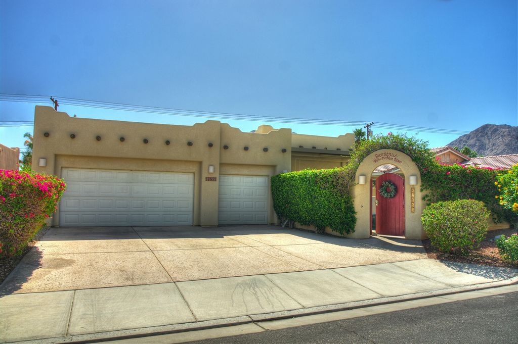 Photo of 52550 Avenida Obregon, La Quinta, CA 92253 (MLS # 219147191)