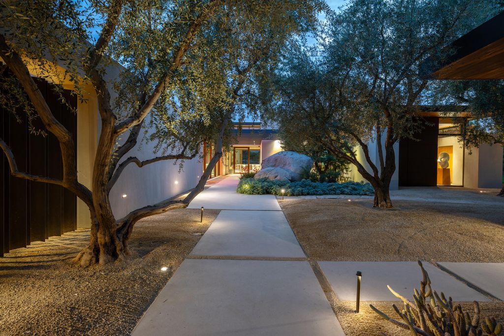 Photo of 53281 Ross Avenue, La Quinta, CA 92253 (MLS # 219138513)