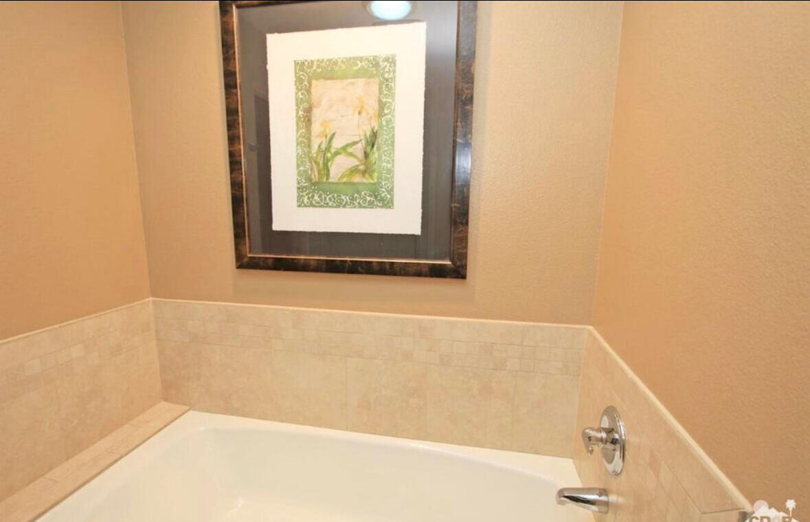 Rancho Mirage, California 92270, United States, 2 Bedrooms Bedrooms, ,2 BathroomsBathrooms,Residential,Active,2989