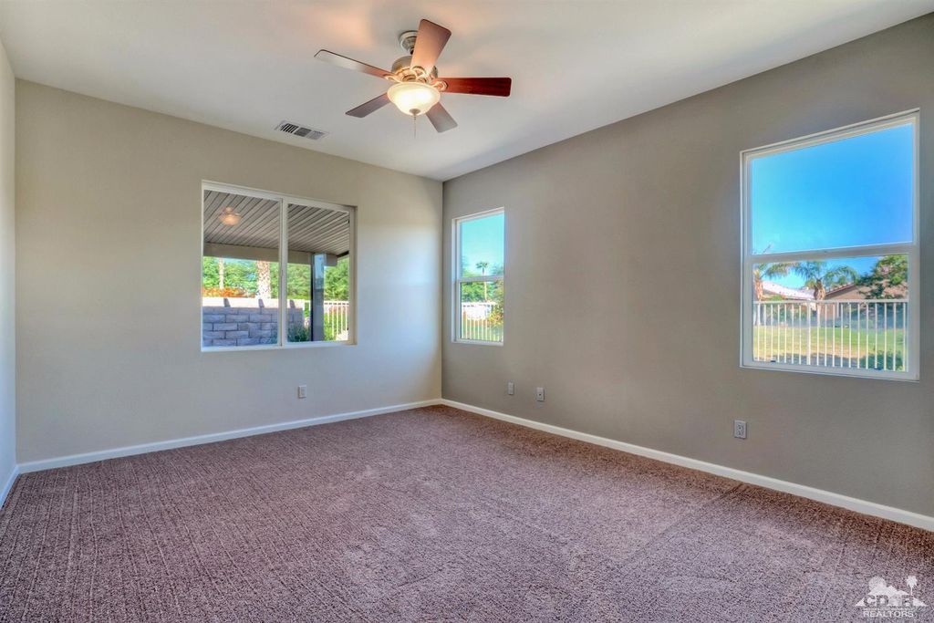 listing image 10995832908622195329