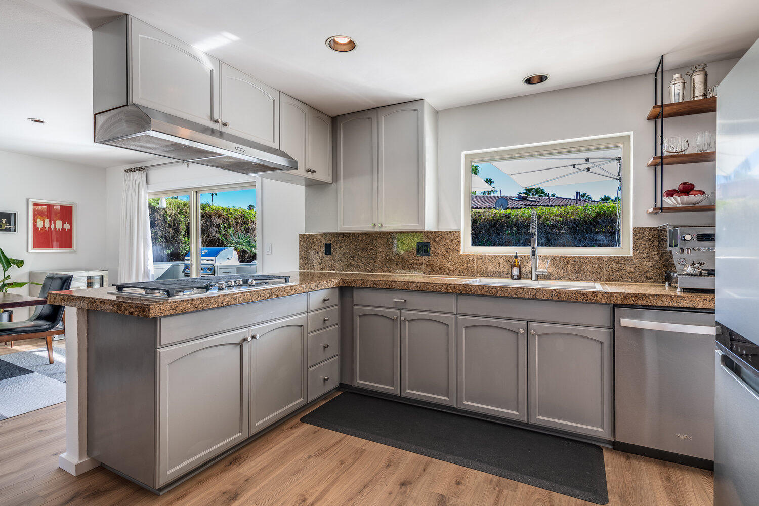 Palm Springs, California 92264, United States, 3 Bedrooms Bedrooms, ,2 BathroomsBathrooms,Residential,Active,241407