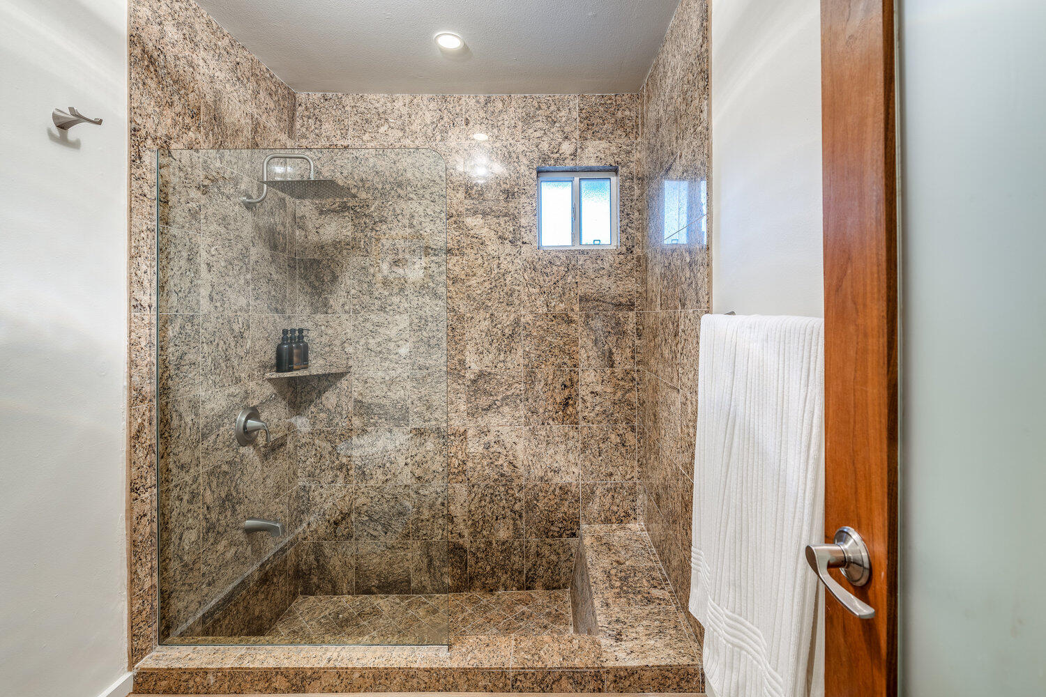 Palm Springs, California 92264, United States, 3 Bedrooms Bedrooms, ,2 BathroomsBathrooms,Residential,Active,241407