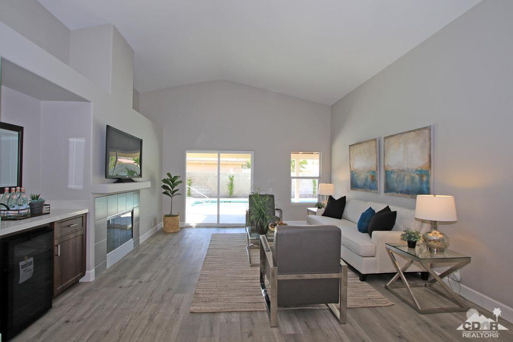 listing image 10991177412498206388