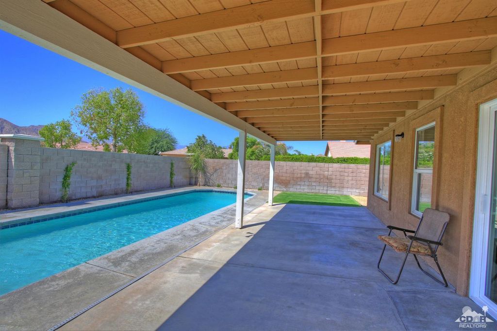 listing image 10993428094237025101