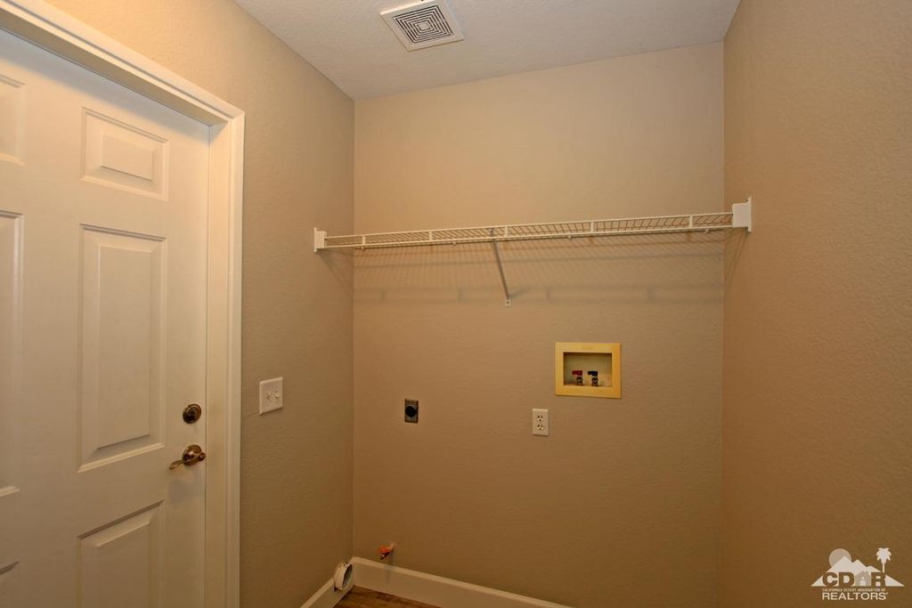 listing image 10990889318057161914