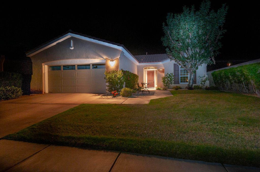 Photo of 60328 Desert Shadows Drive, La Quinta, CA 92253 (MLS # 219137266)