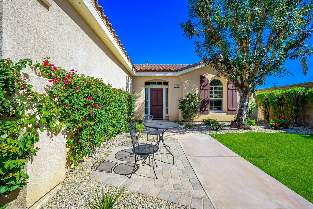 Photo of 60328 Desert Shadows Drive, La Quinta, CA 92253 (MLS # 219137266)