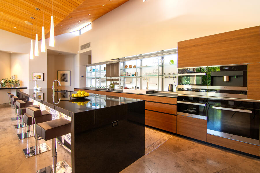 Palm Springs, California 92262, United States, 5 Bedrooms Bedrooms, ,4 BathroomsBathrooms,Residential,Active,255057