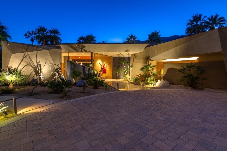 Palm Springs, California 92262, United States, 5 Bedrooms Bedrooms, ,4 BathroomsBathrooms,Residential,Active,255057