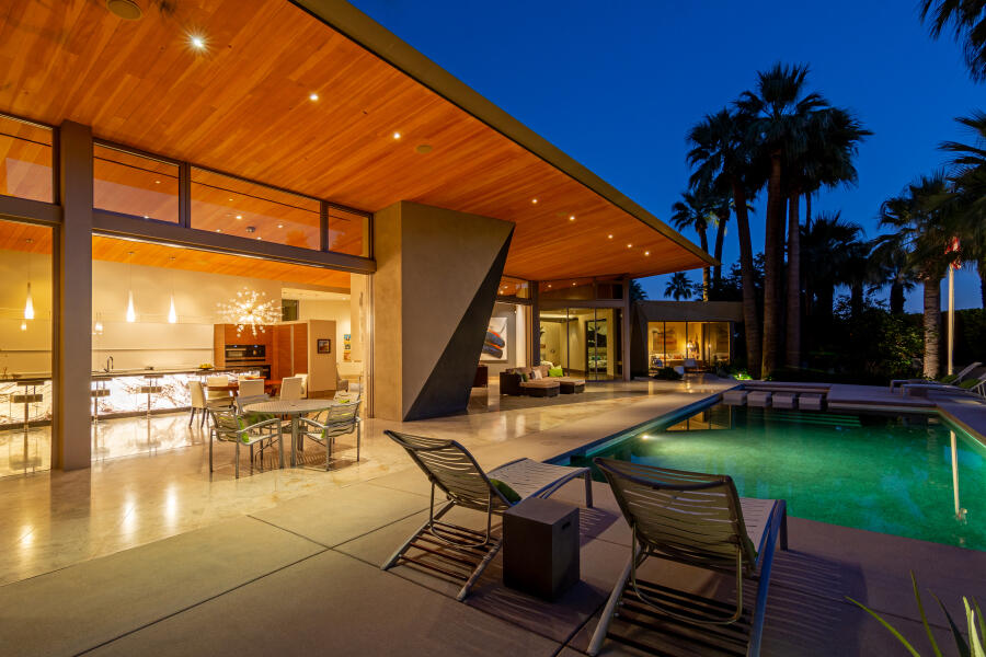 Palm Springs, California 92262, United States, 5 Bedrooms Bedrooms, ,4 BathroomsBathrooms,Residential,Active,255057