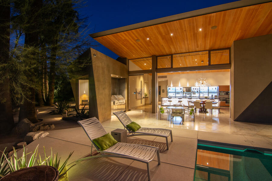 Palm Springs, California 92262, United States, 5 Bedrooms Bedrooms, ,4 BathroomsBathrooms,Residential,Active,255057