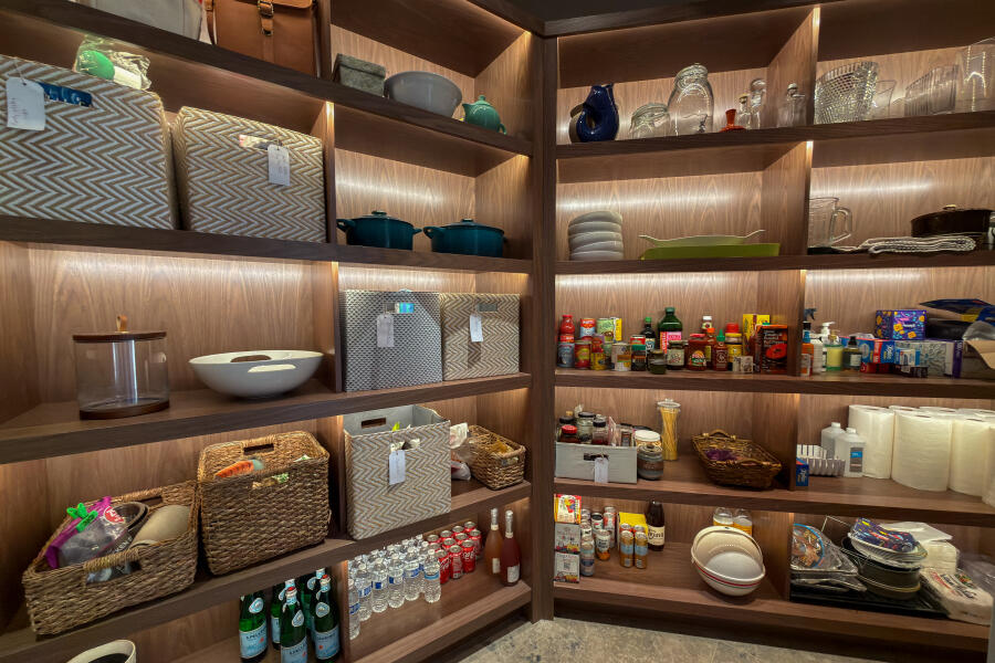 Palm Springs, California 92262, United States, 5 Bedrooms Bedrooms, ,4 BathroomsBathrooms,Residential,Active,255057