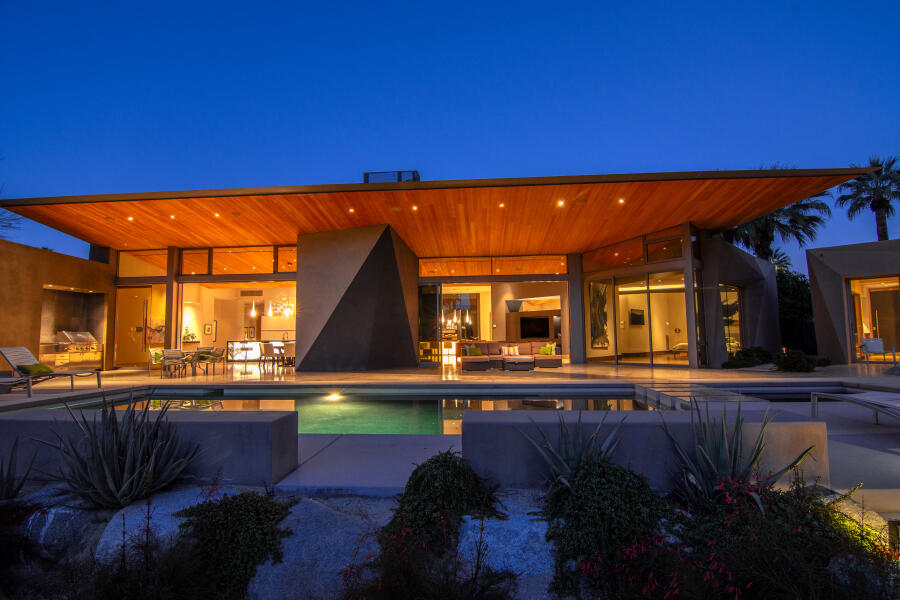 Palm Springs, California 92262, United States, 5 Bedrooms Bedrooms, ,4 BathroomsBathrooms,Residential,Active,255057