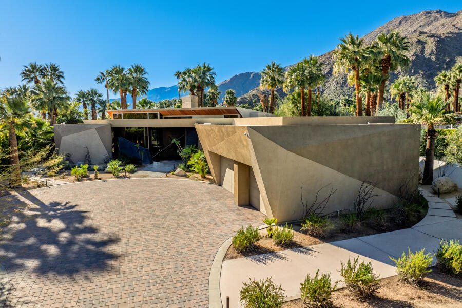 Palm Springs, California 92262, United States, 5 Bedrooms Bedrooms, ,4 BathroomsBathrooms,Residential,Active,255057