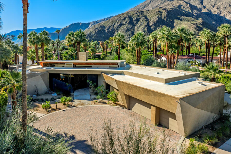 Palm Springs, California 92262, United States, 5 Bedrooms Bedrooms, ,4 BathroomsBathrooms,Residential,Active,255057