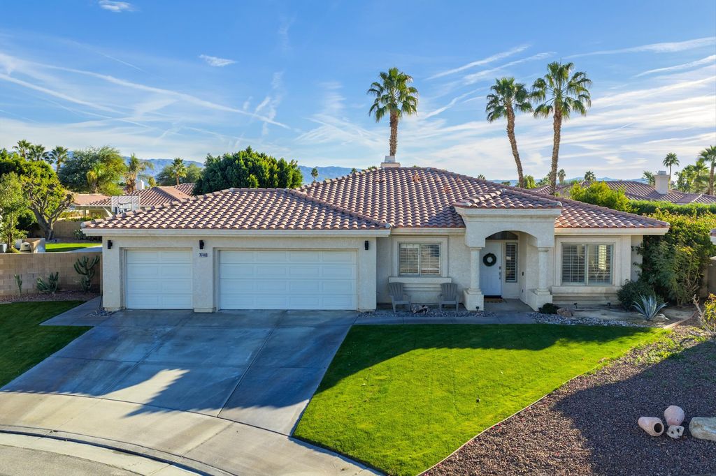 Photo of 79449 Calle Vista Verde, La Quinta, CA 92253 (MLS # 219141291)