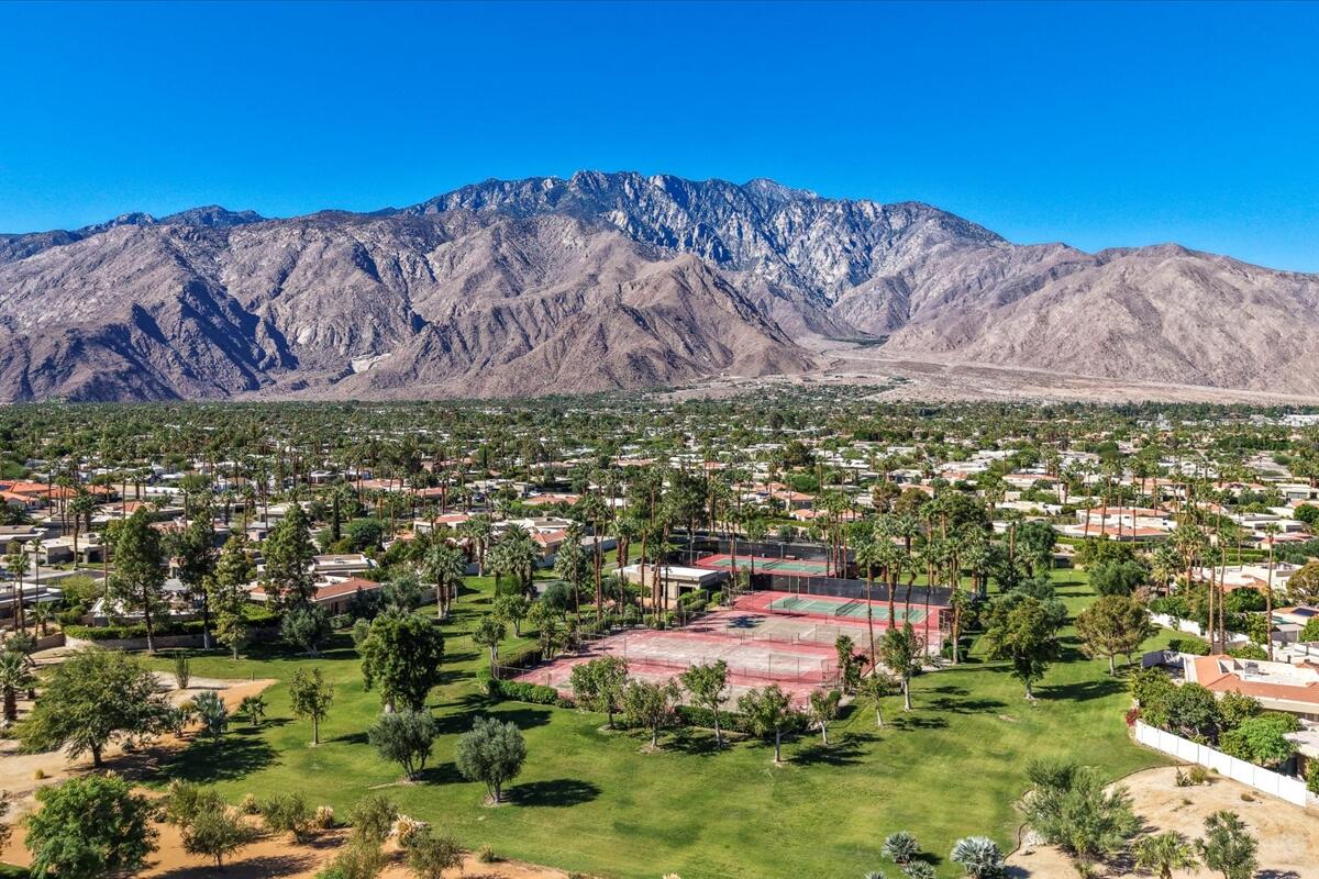 Palm Springs, California 92262, United States, 2 Bedrooms Bedrooms, ,2 BathroomsBathrooms,Residential,Active,256348