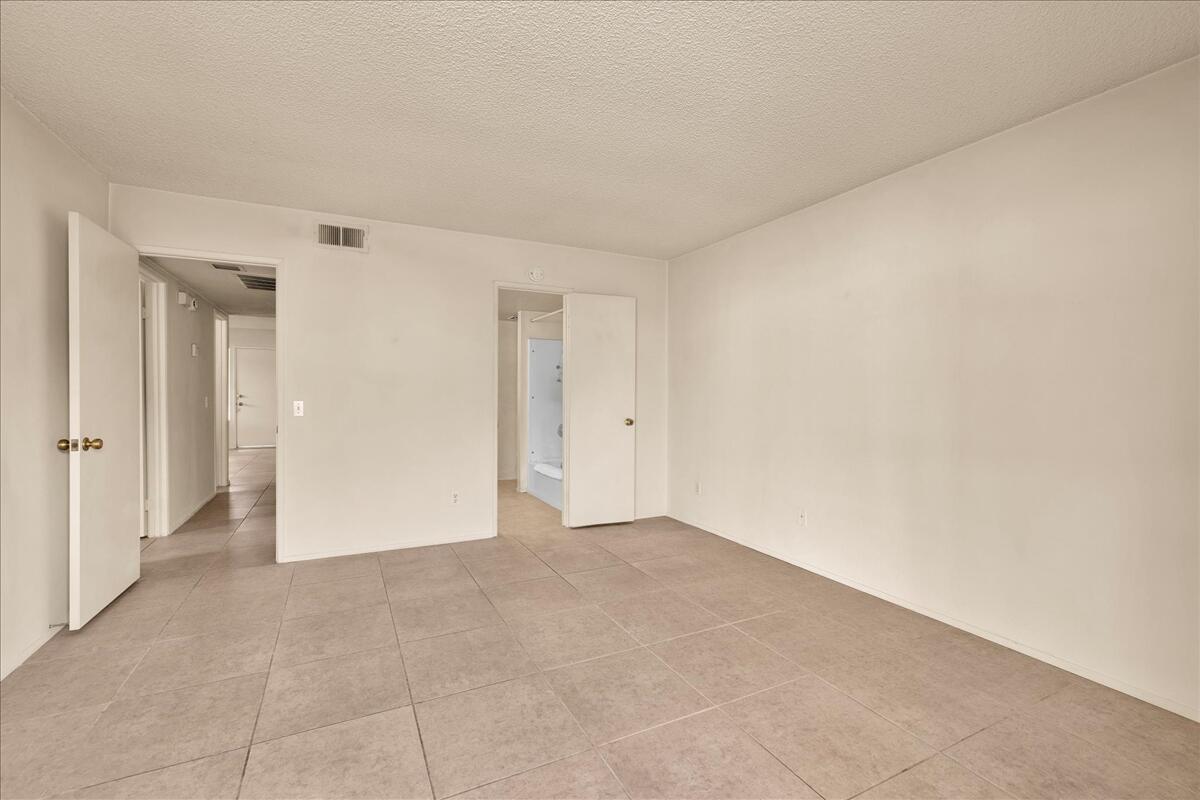 Palm Springs, California 92262, United States, 2 Bedrooms Bedrooms, ,2 BathroomsBathrooms,Residential,Active,256348