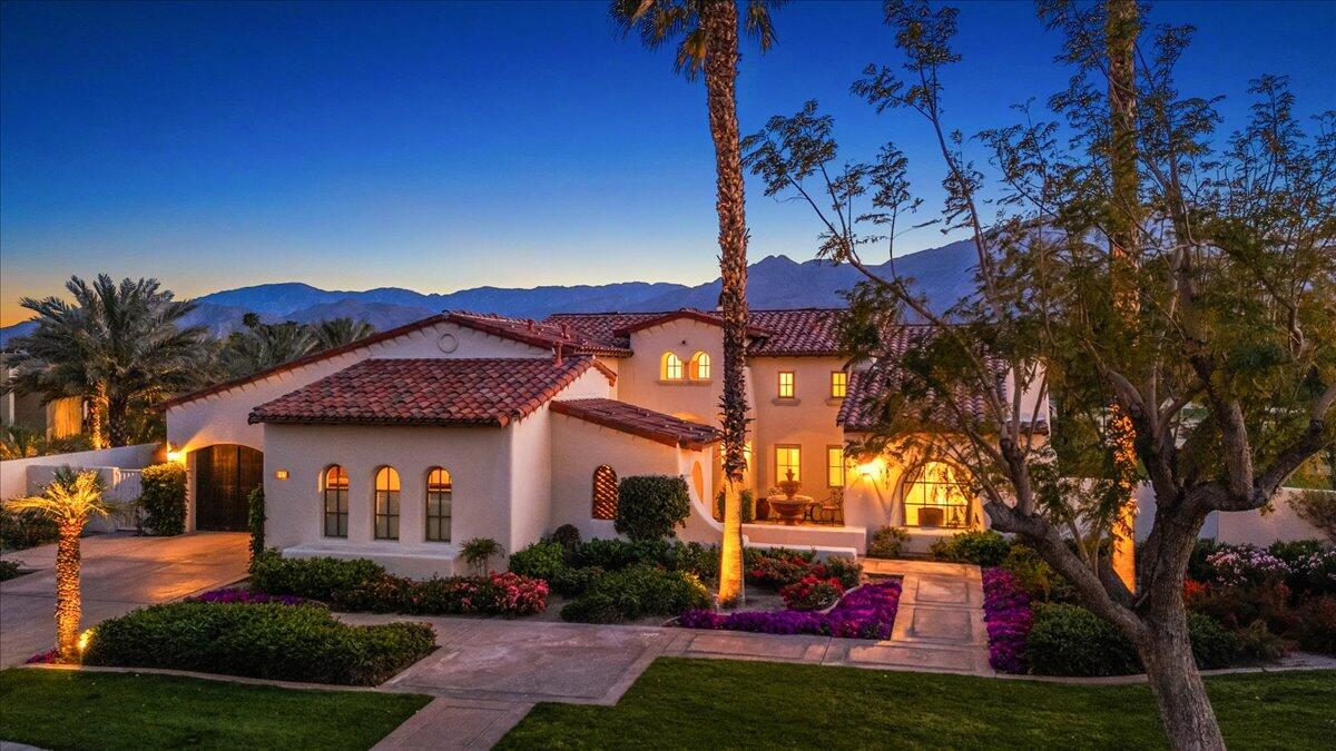 La Quinta, California 92253, United States, 5 Bedrooms Bedrooms, ,5 BathroomsBathrooms,Residential,Pending,102591