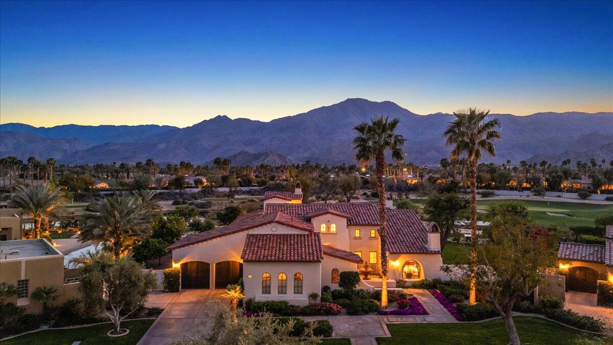 La Quinta, California 92253, United States, 5 Bedrooms Bedrooms, ,5 BathroomsBathrooms,Residential,Pending,102591
