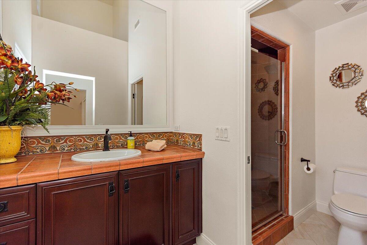 La Quinta, California 92253, United States, 5 Bedrooms Bedrooms, ,5 BathroomsBathrooms,Residential,Pending,102591