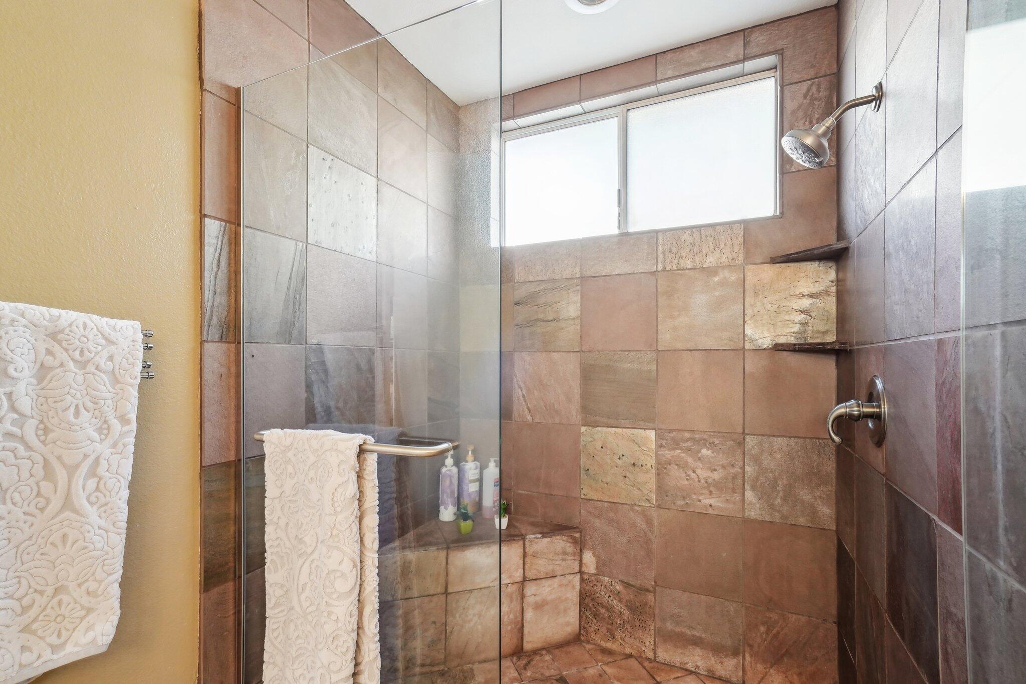 La Quinta, California 92253, United States, 3 Bedrooms Bedrooms, ,2 BathroomsBathrooms,Residential,Pending,83080