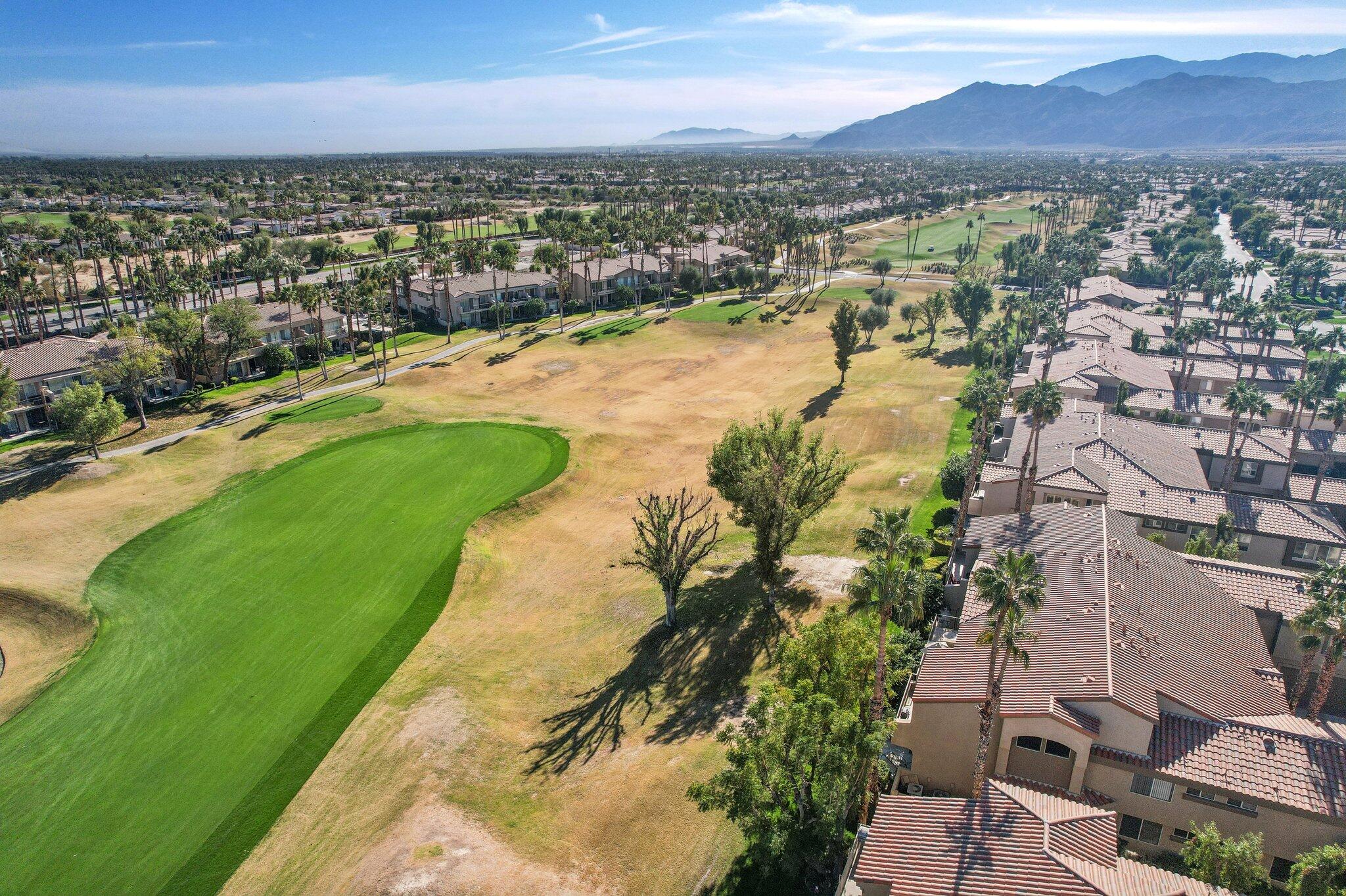 La Quinta, California 92253, United States, 3 Bedrooms Bedrooms, ,2 BathroomsBathrooms,Residential,Pending,83080