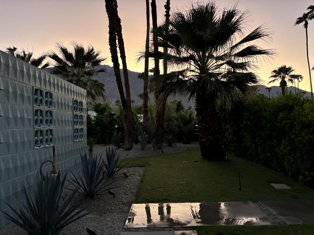 listing image 10999626257680479174