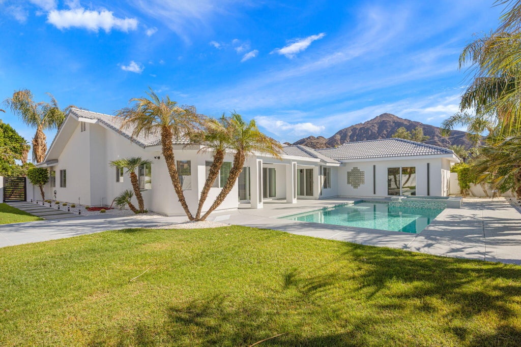 Photo of 51425 Calle Quito, La Quinta, CA 92253 (MLS # 219154583)