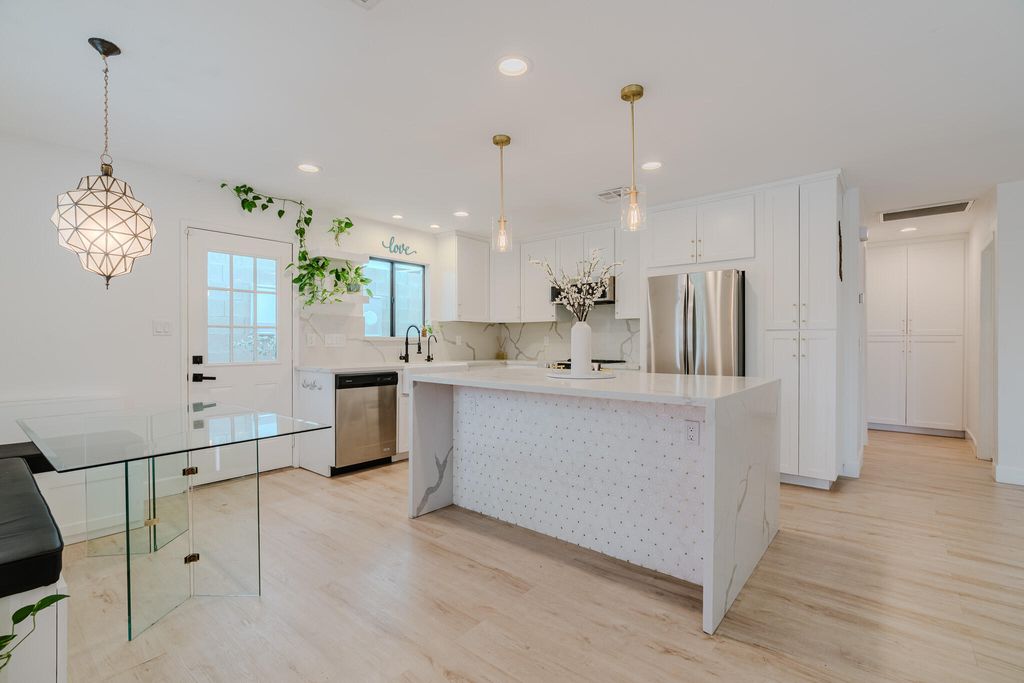 Photo of 52801 Avenida Alvarado, La Quinta, CA 92253 (MLS # 219141870)