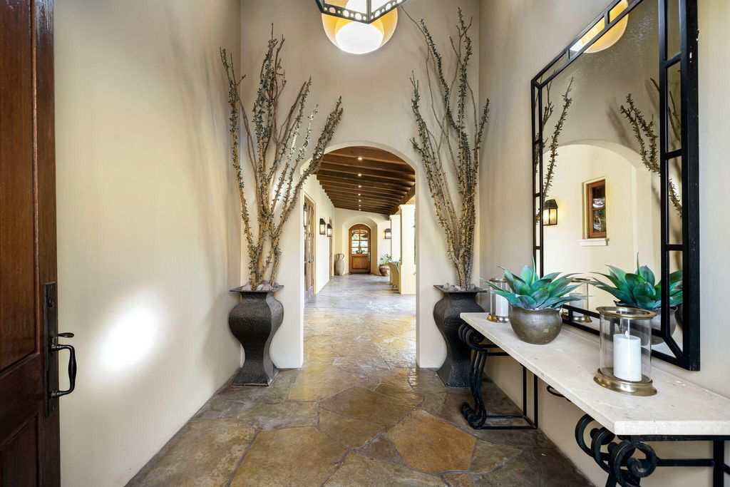 Photo of 77205 Loma Vista, La Quinta, CA 92253 (MLS # 219139038)