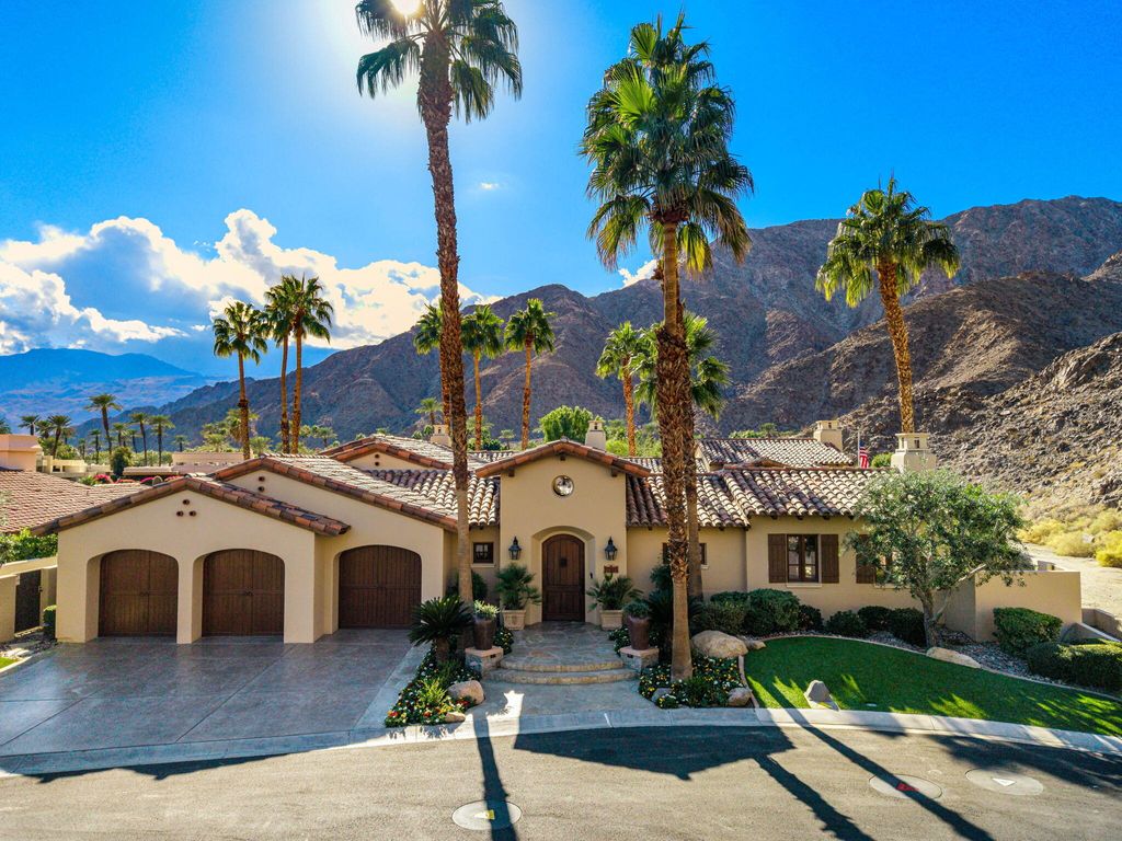 Photo of 77205 Loma Vista, La Quinta, CA 92253 (MLS # 219139038)