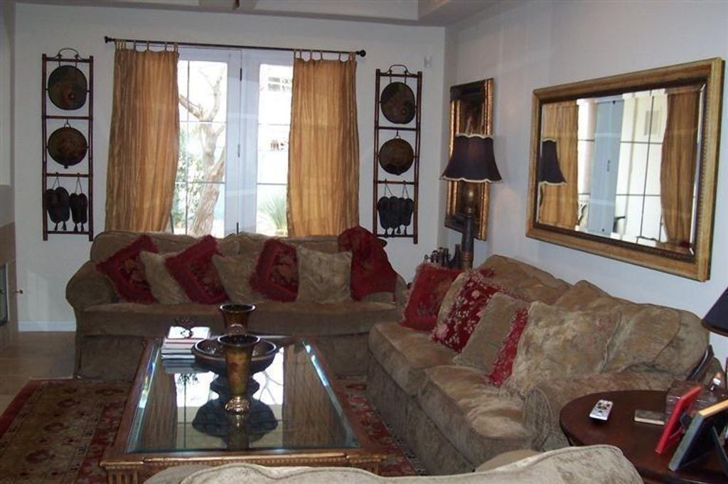 listing image 10996712574884360984