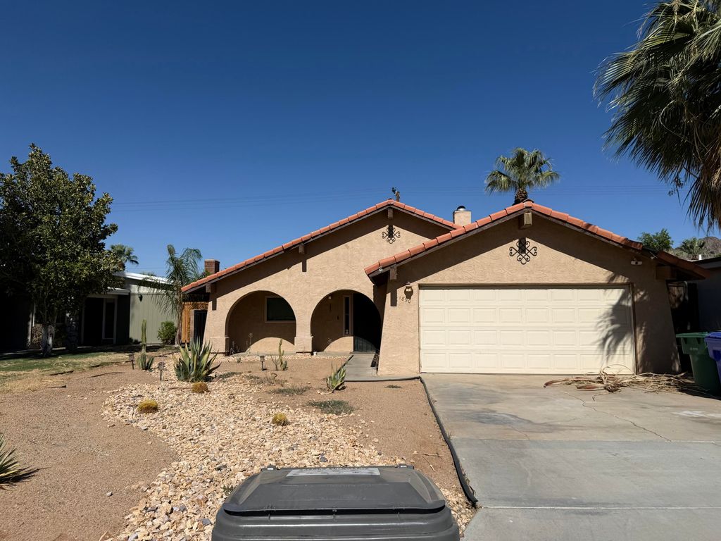 Photo of 51890 Avenida Villa, La Quinta, CA 92253 (MLS # 219149906)