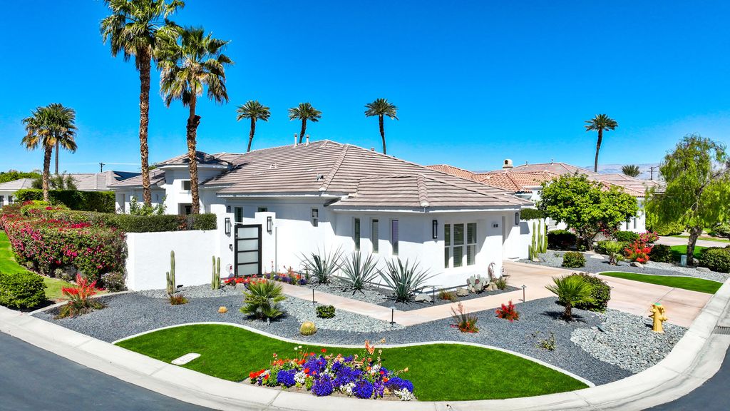 Photo of 80360 Via Valerosa, La Quinta, CA 92253 (MLS # 219135101)