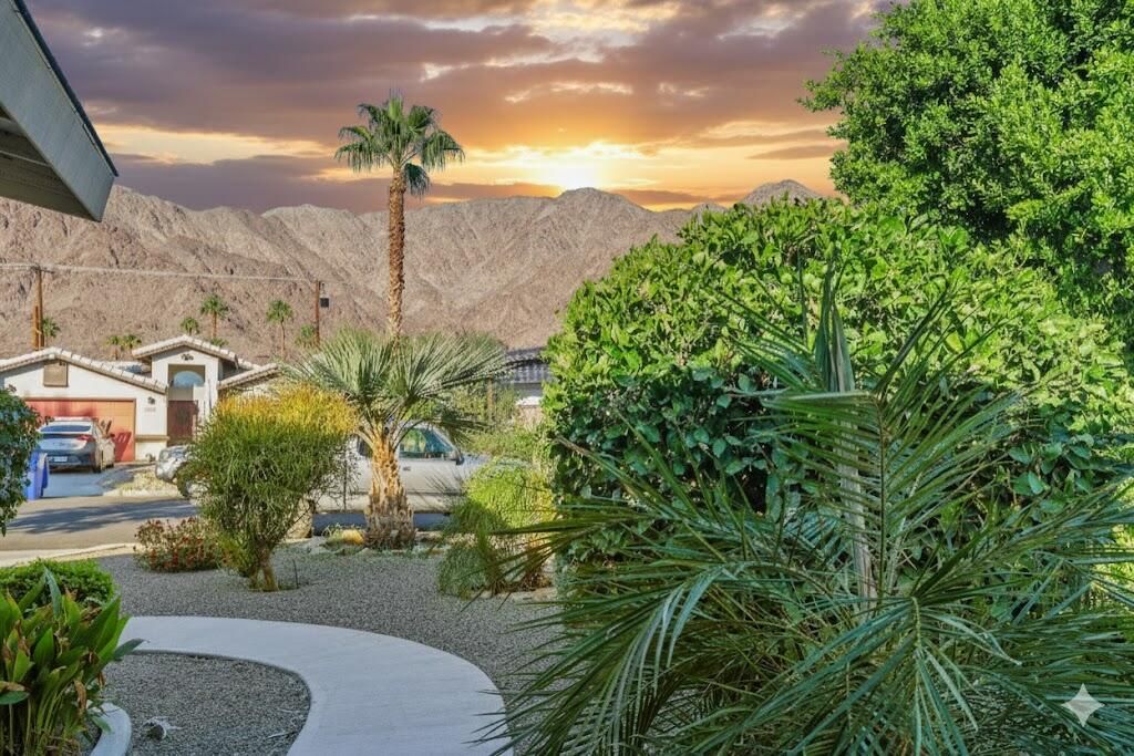 Photo of 51370 Avenida Carranza, La Quinta, CA 92253 (MLS # 219137493)