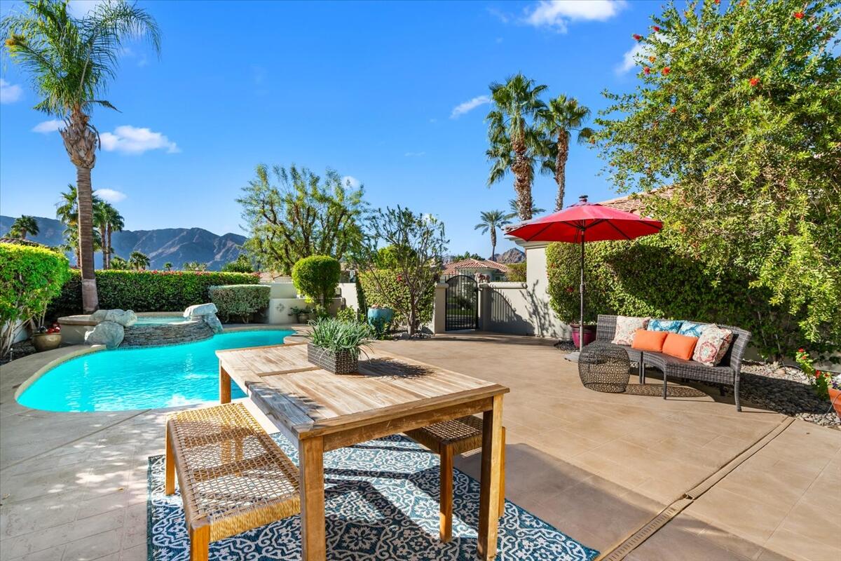 La Quinta, California 92253, United States, 3 Bedrooms Bedrooms, ,3 BathroomsBathrooms,Residential,Active,238758