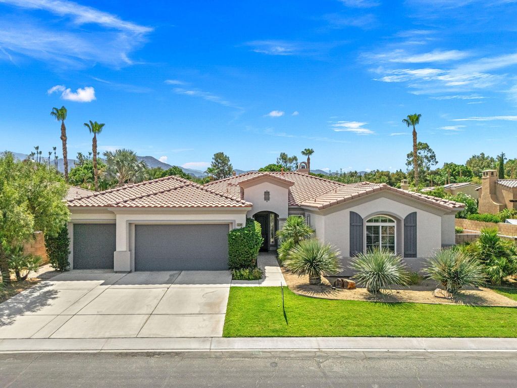 Photo of 52281 Whirlaway Trail, La Quinta, CA 92253 (MLS # 219146147)