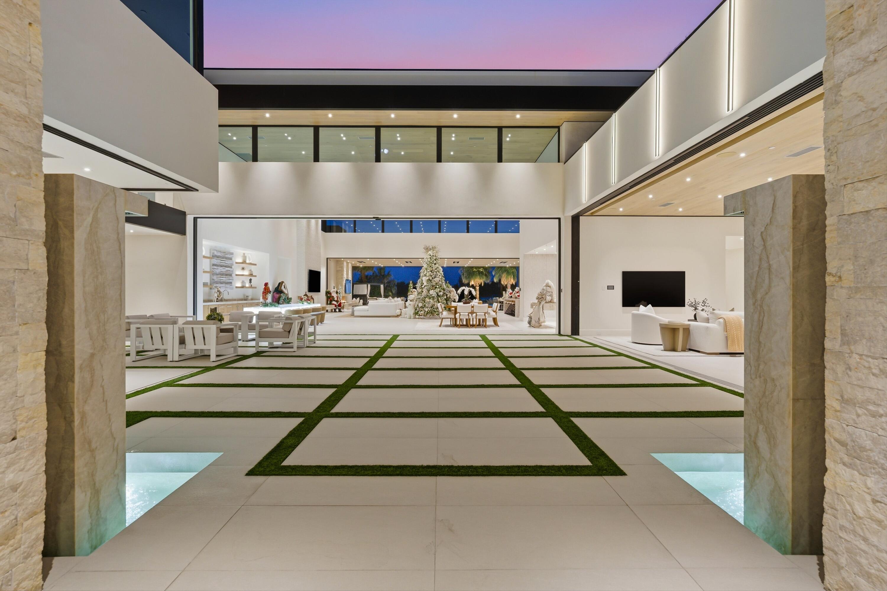 52637 Meriwether Way